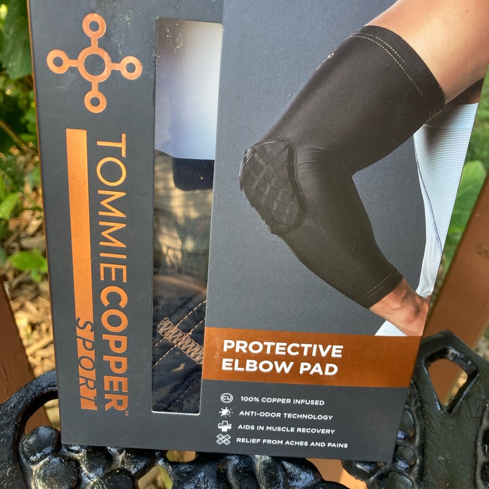 NWT Tommie Copper Sport Elbow Protect